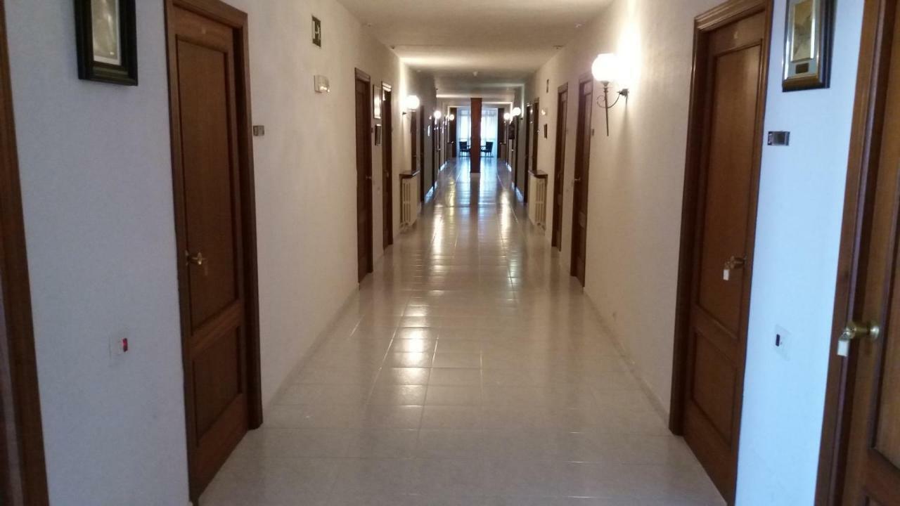 Centro San Viator Vandrerhjem Valladolid Eksteriør bilde