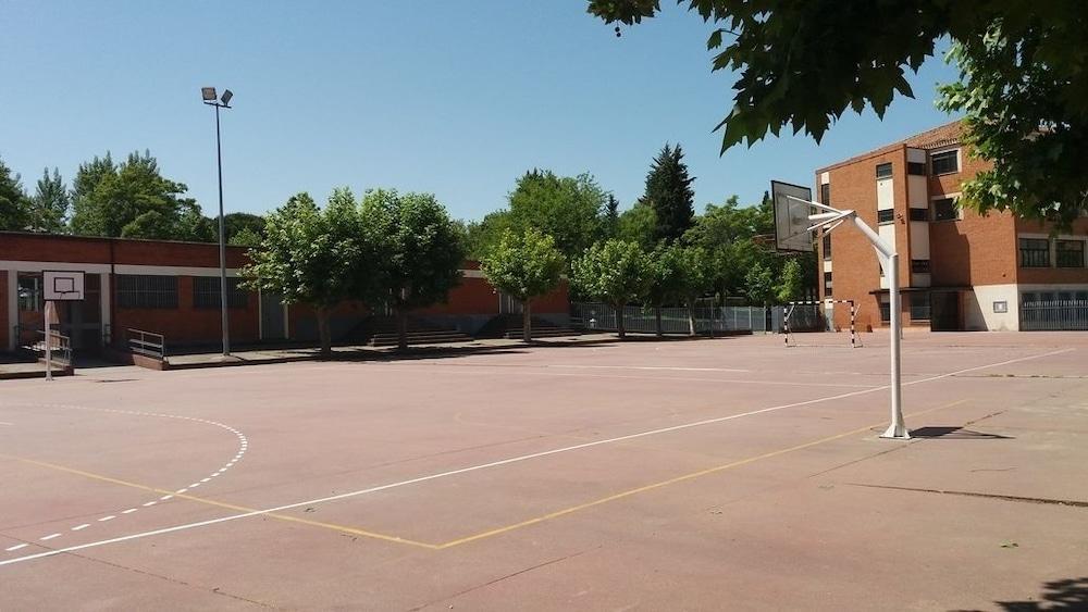 Centro San Viator Vandrerhjem Valladolid Eksteriør bilde